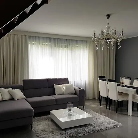 Leo Royal Villa