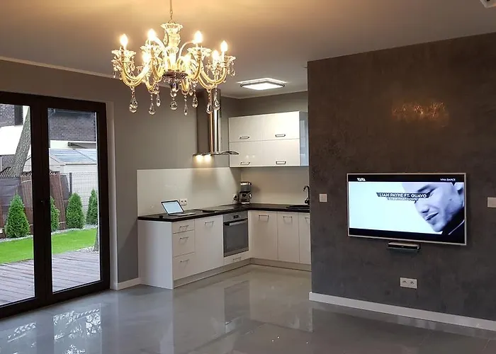 Leo Royal * بوبيروفو