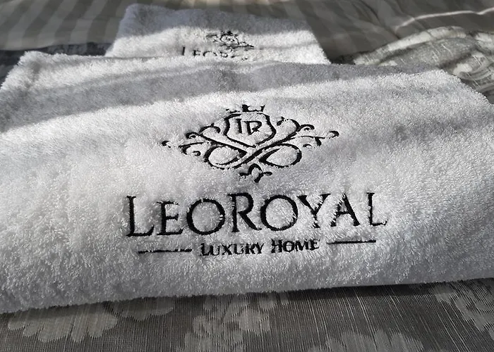 Leo Royal فيلة *