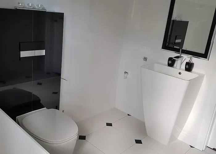 Leo Royal * بوبيروفو